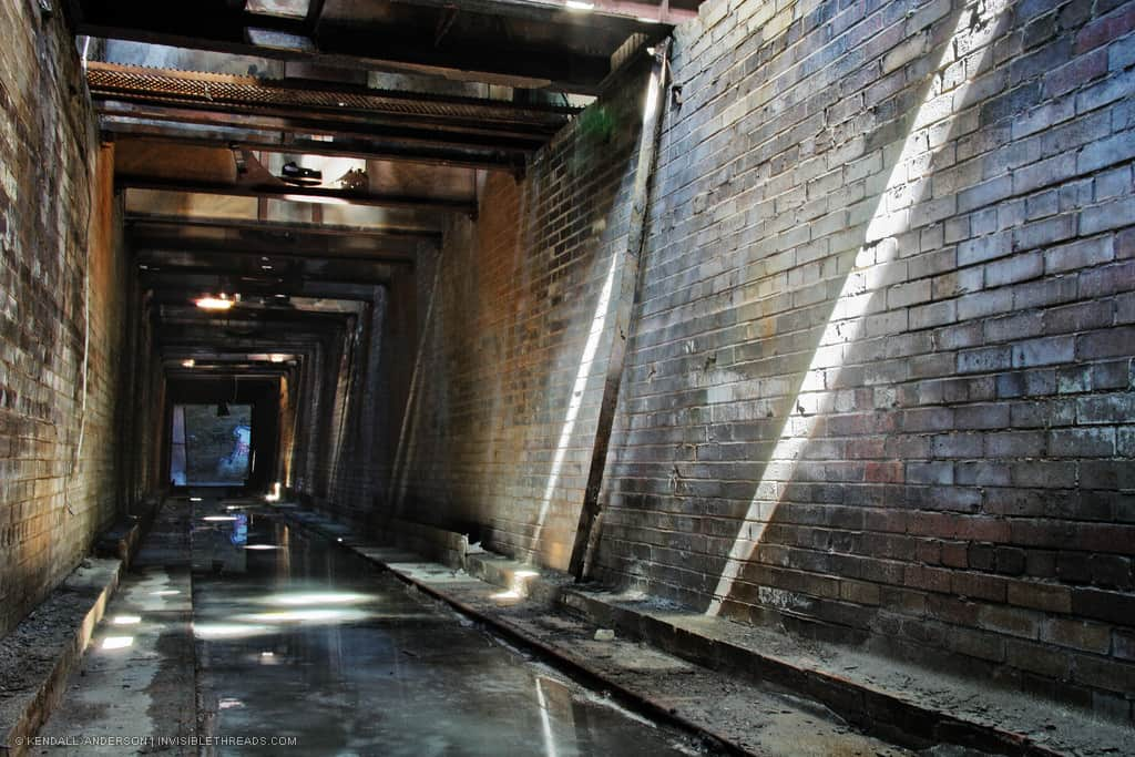 Brick-lined tunnel for storing newly baked bricks while they cool